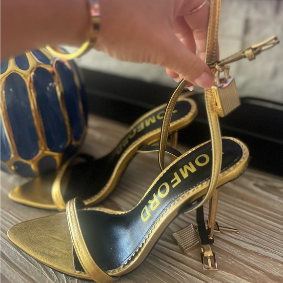 Brand NEW Tom Ford Lock Metallic Heels - Picture 7 of 7